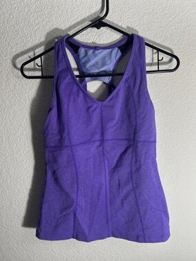Athleta Women’s Equater Racerback Tank Top Purple Built In Bra size Small